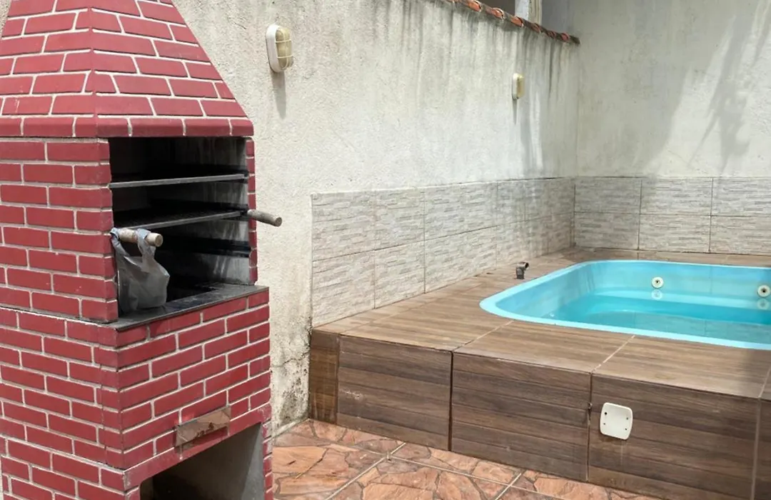 Casa com piscina e praia no fim da rua em Búzios-1